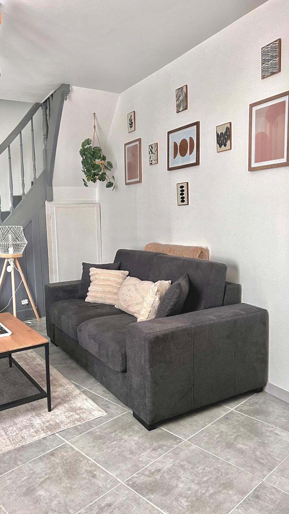 Apartment Le Duplex, 1 Chambre, Parking Gratuit & Wifi *